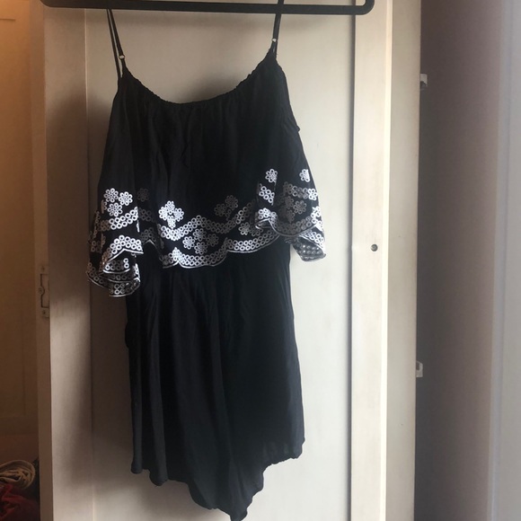 Romper - Picture 2 of 3